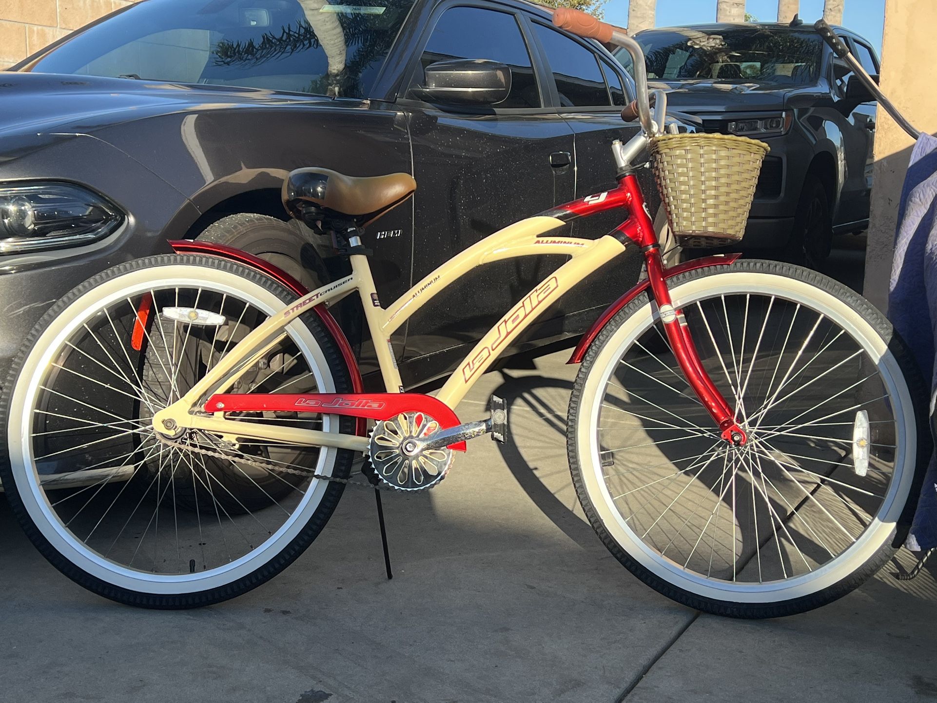 Used Bicycle 26inch Wheel Kent Aluminum Beach Cruiser