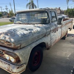 1961 Chevrolet Apache 