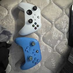 Xbox Controllers 