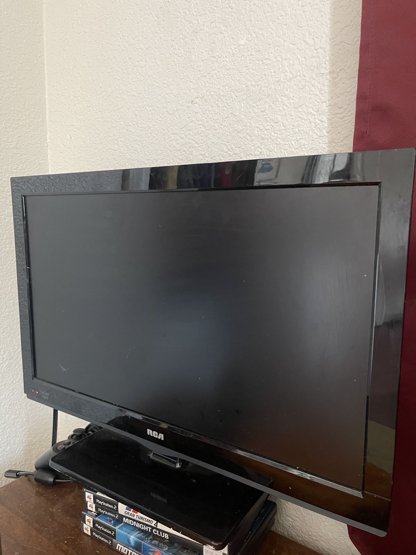 RCA 15 inch TV 1048P