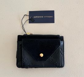 Small Adrienne Vittadini wallet, new with tags.