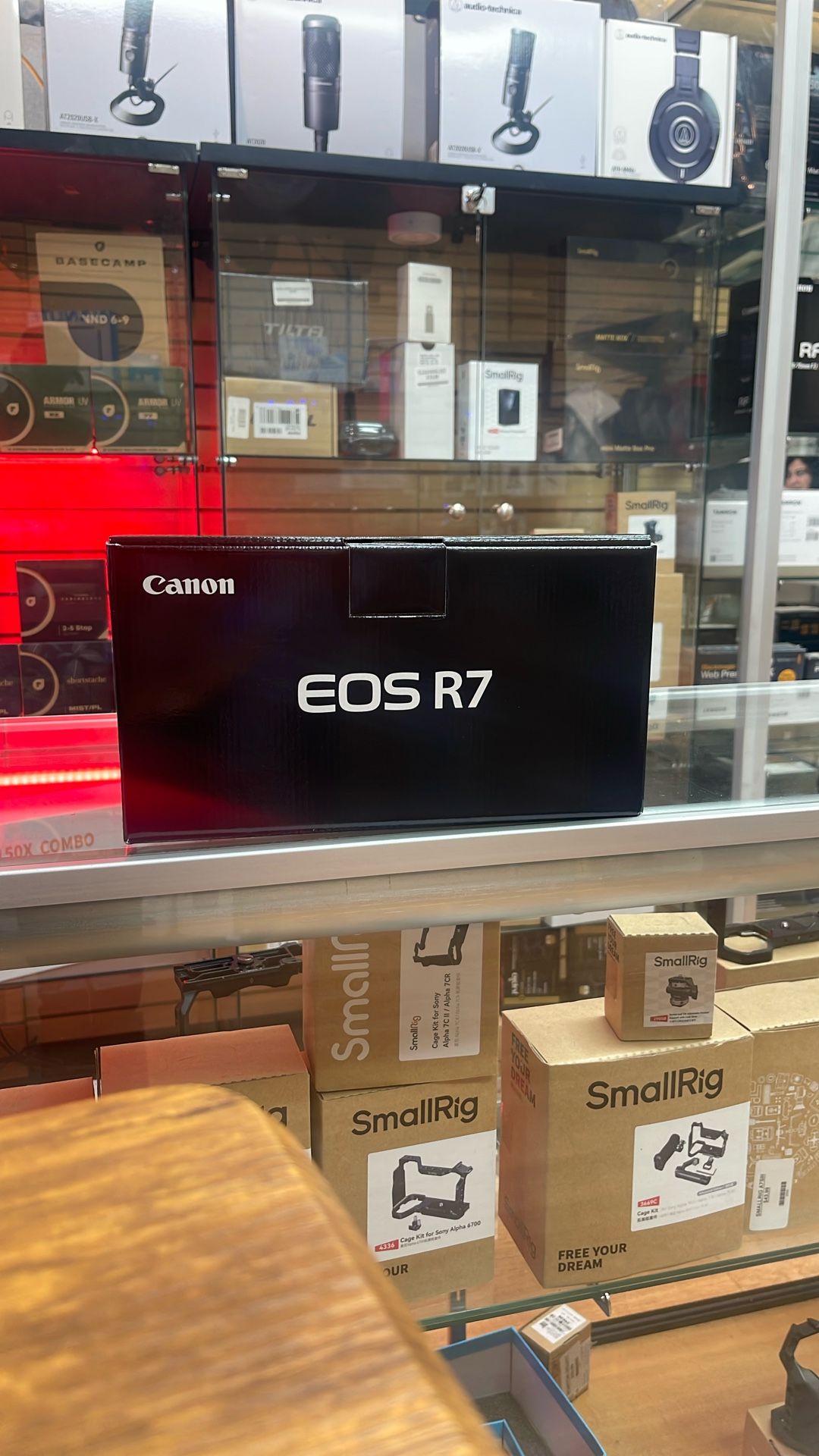 Canon R7 Body 