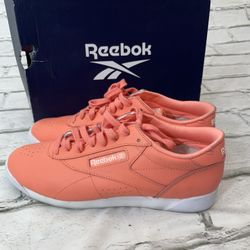 Women’s Reebok shoes