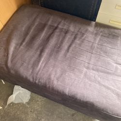 Ottoman And Storage 43x28