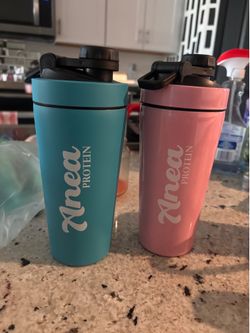 New! Stainless steel protein shaker bottle