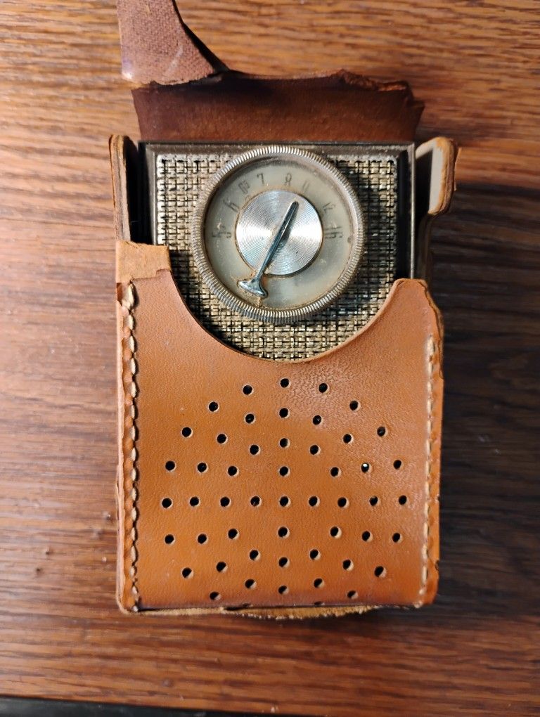 Zenith AM Radio Vintage