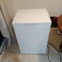 3.5 Cu Ft Insignia Freezer