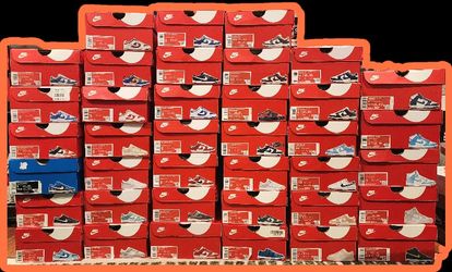 DS Nike Dunk Low High Collection Size 9