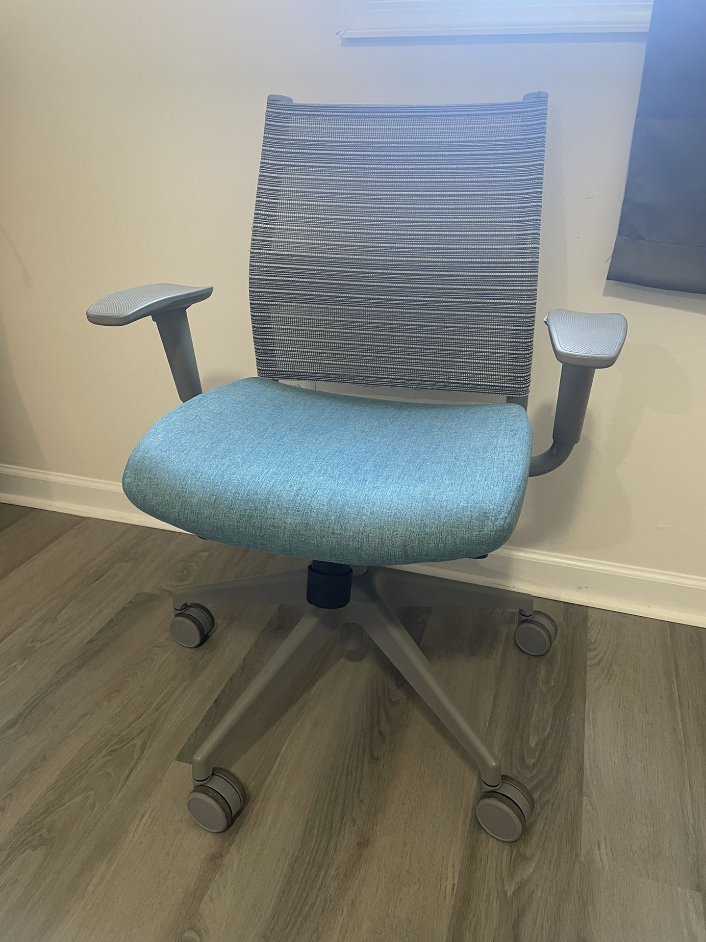 SitOnIt Wit Office Chair