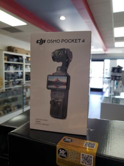 DJI Osmo Pocket 4 Creator Combo