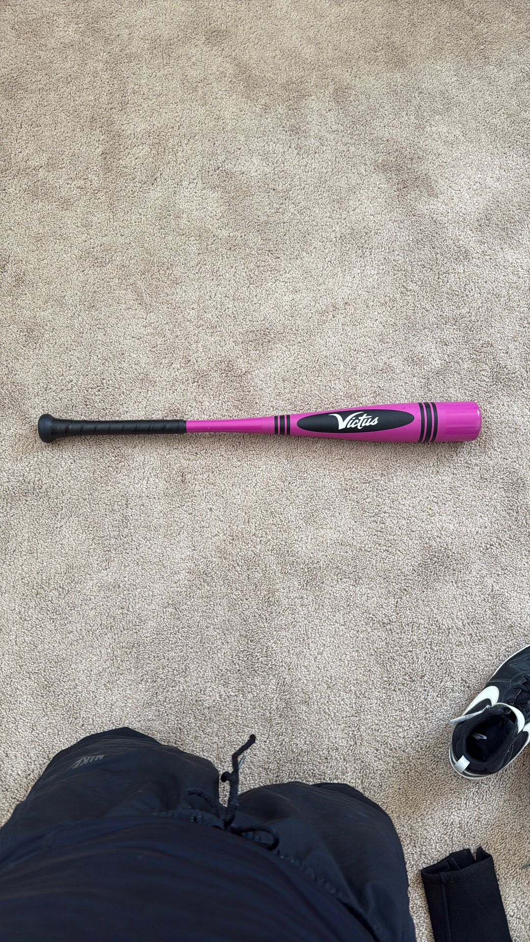 2025 Victus Crayon Pink USA BASEBALL Certified (-10) 18 oz 28" (New)