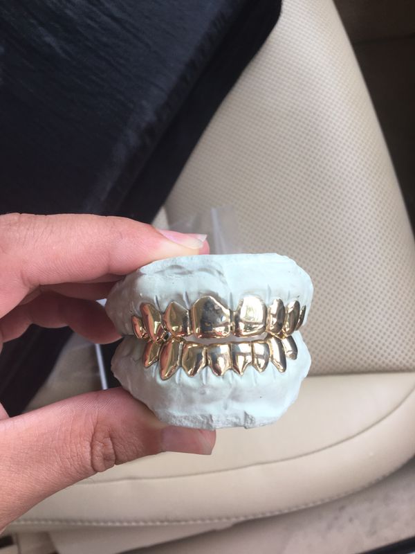 Grillz gold teeth jewelry for Sale in Miami Gardens, FL ...