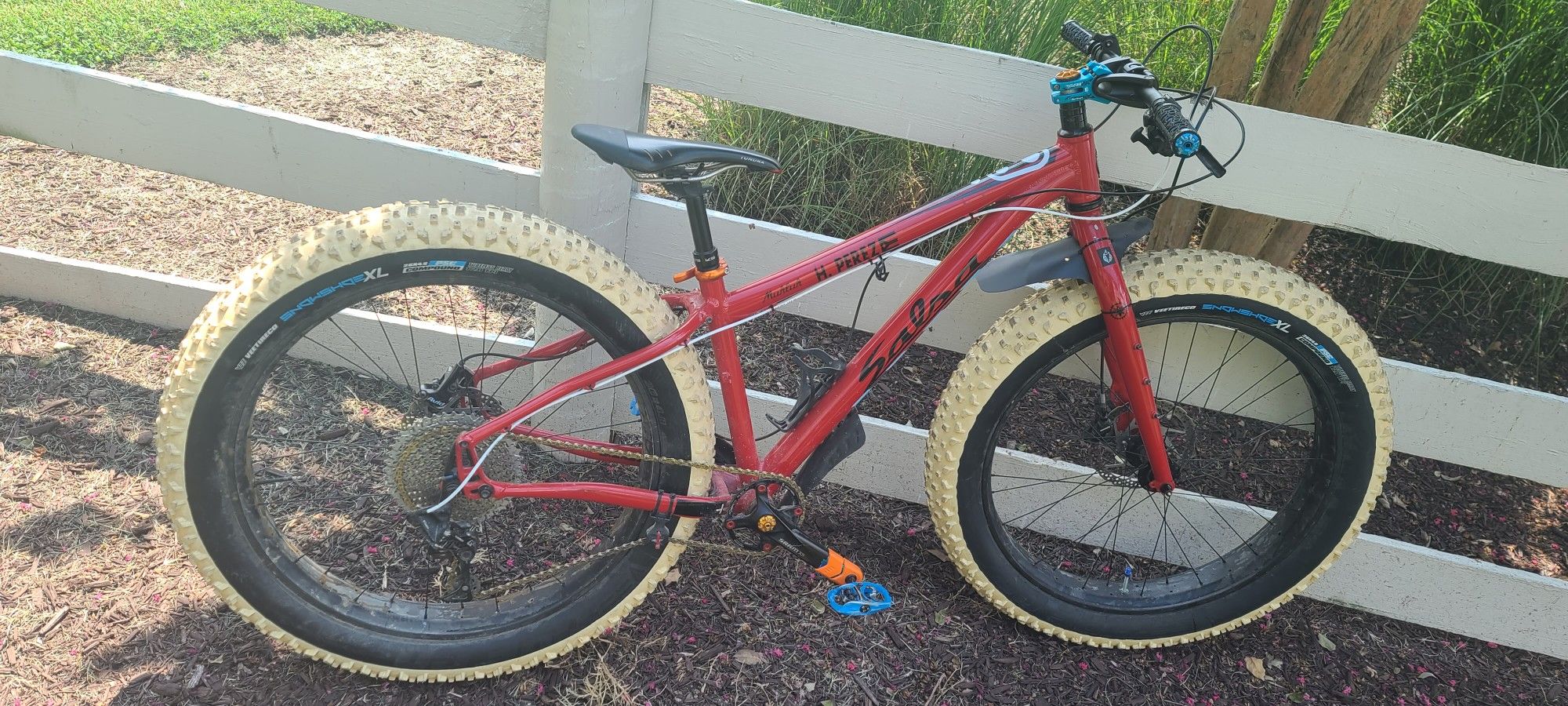 Salsa MUKLUK  FAT TIRE