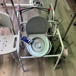 Three In One Commode. Financing Available ✅ 