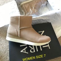 New Naturalizer  Leather Booties Oatmeal Color size 7 (Nuevos)