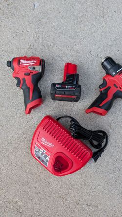 Milwaukee M12 Subcompact Impact & Drill Driver