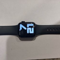 Apple Watch SE 