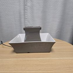 Porcelain Cat/Dog Water Fountain w/ 3 Filters