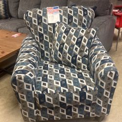 Accent chairs, 399