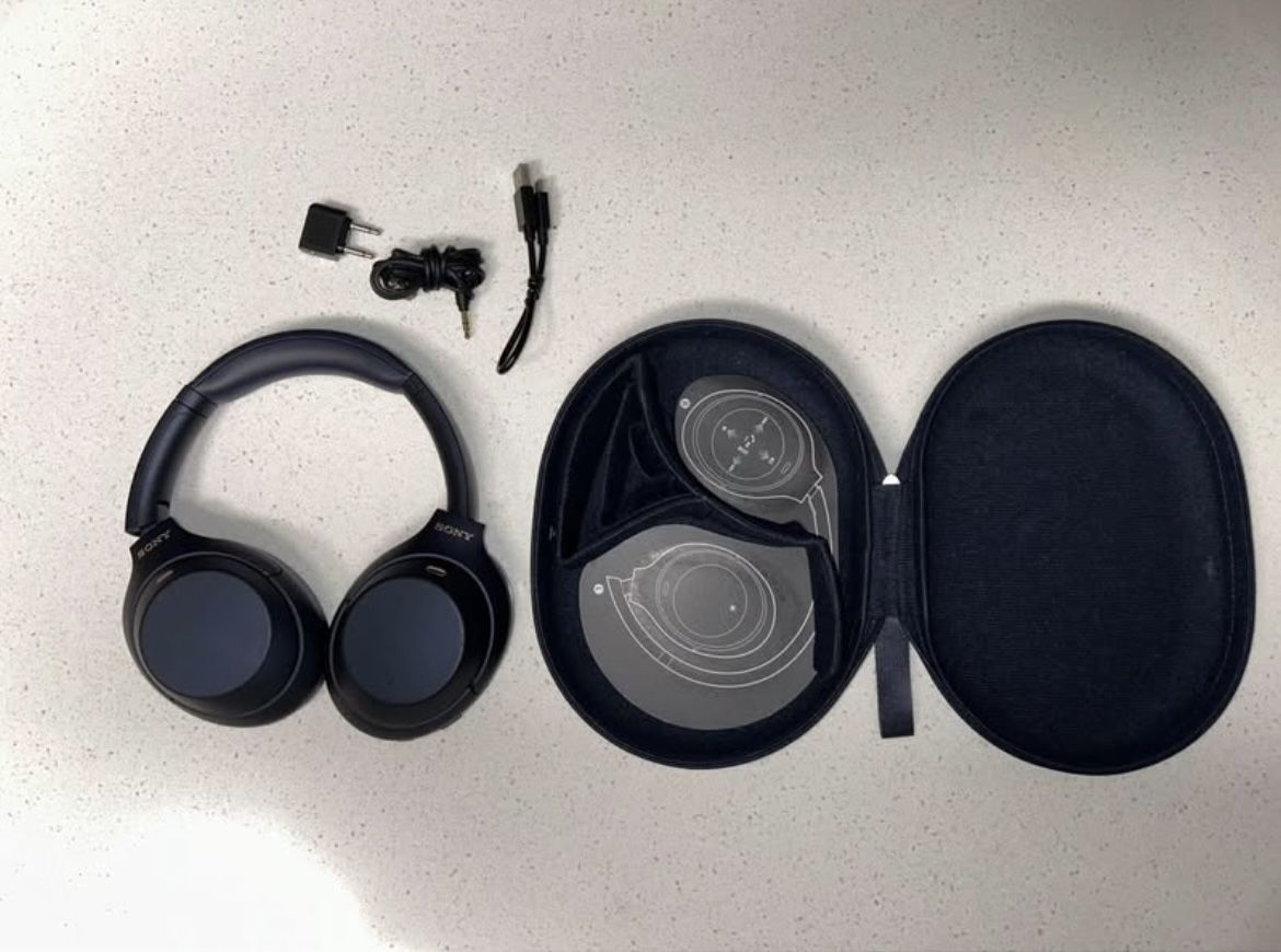 WH-1000XM4 Premium Wireless Noise Canceling Headphones | Midnight Blue