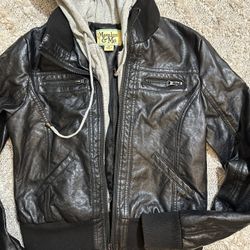 Women’s Zipup Jacket 