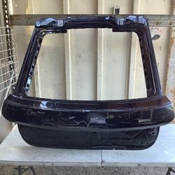 2020 - 2022 BMW X6 Tail Gate Lift Gate OEM