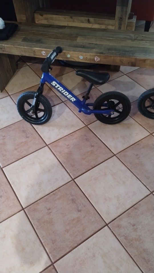 Strider 12" Balance Bikes. for Sale in Miami, FL OfferUp