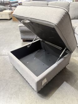 Thomasville L Shape Sectional in Grey With Storage Ottoman 