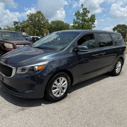 2017 Kia Sedona