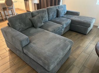 Sectional couch with double chaise