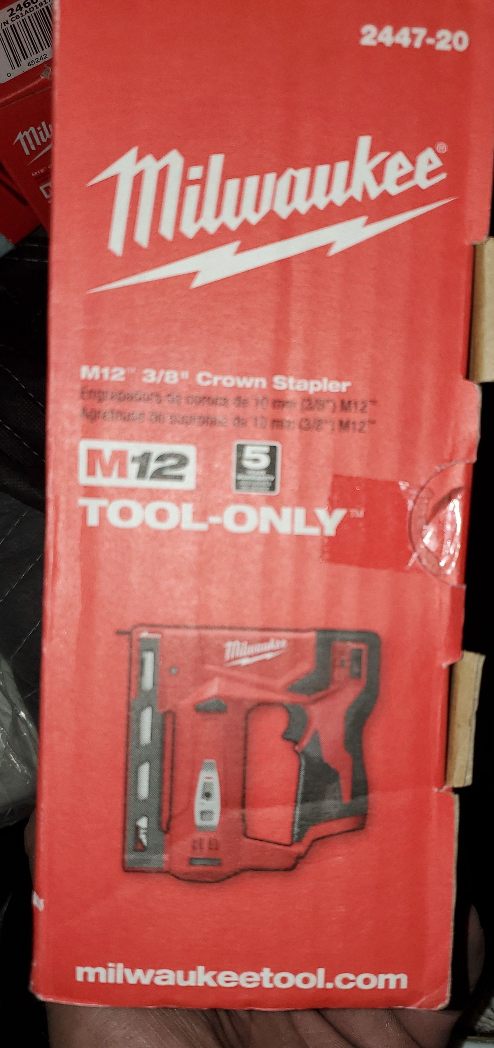 Milwaukee M12 Cordless Stapler