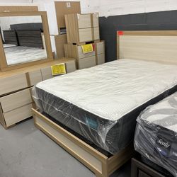 Beige Queen Bedroom Set with power headboard