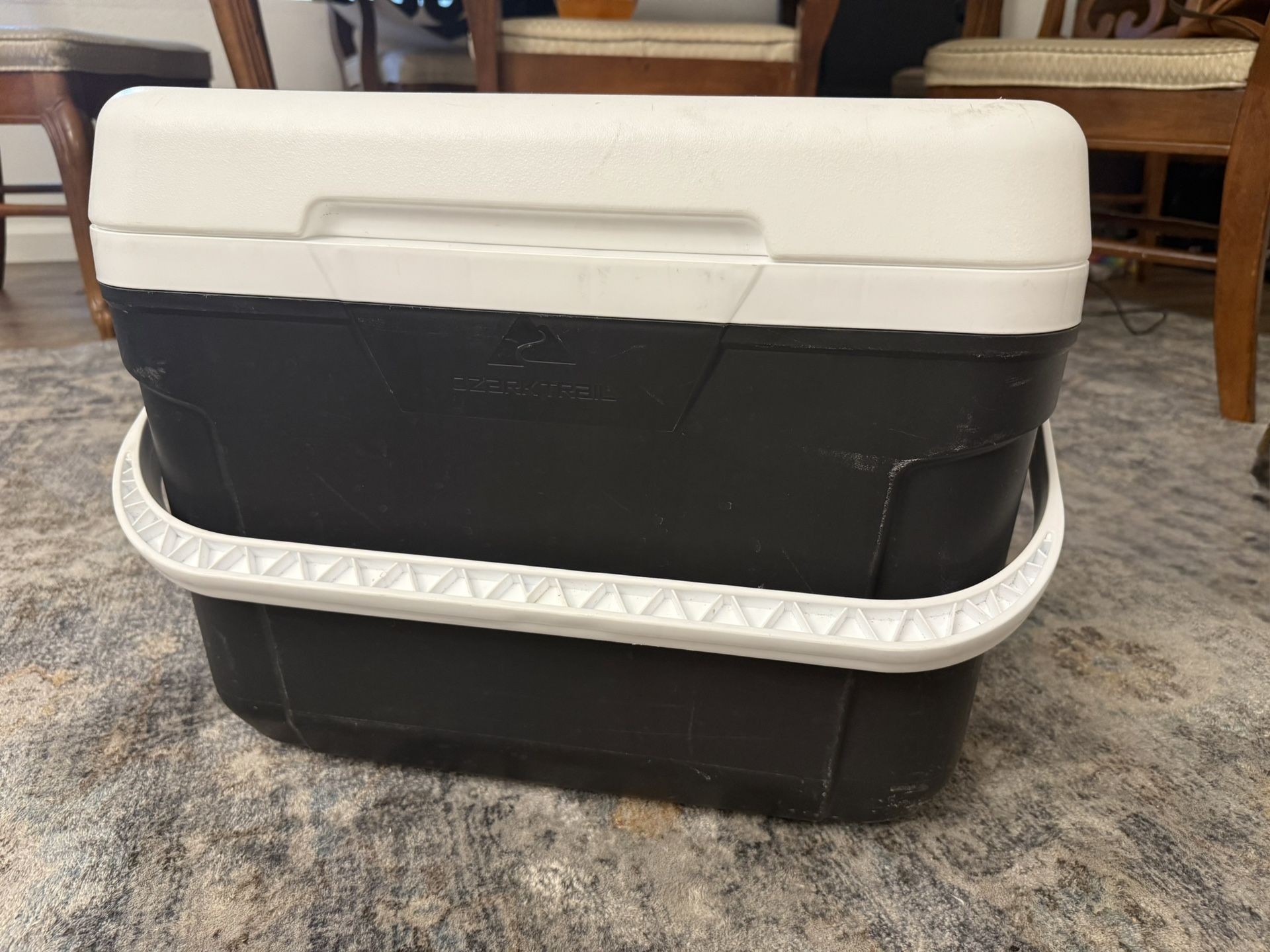 Ozark Trail 30 Quart Hard Side Cooler, 42-Can Capacity