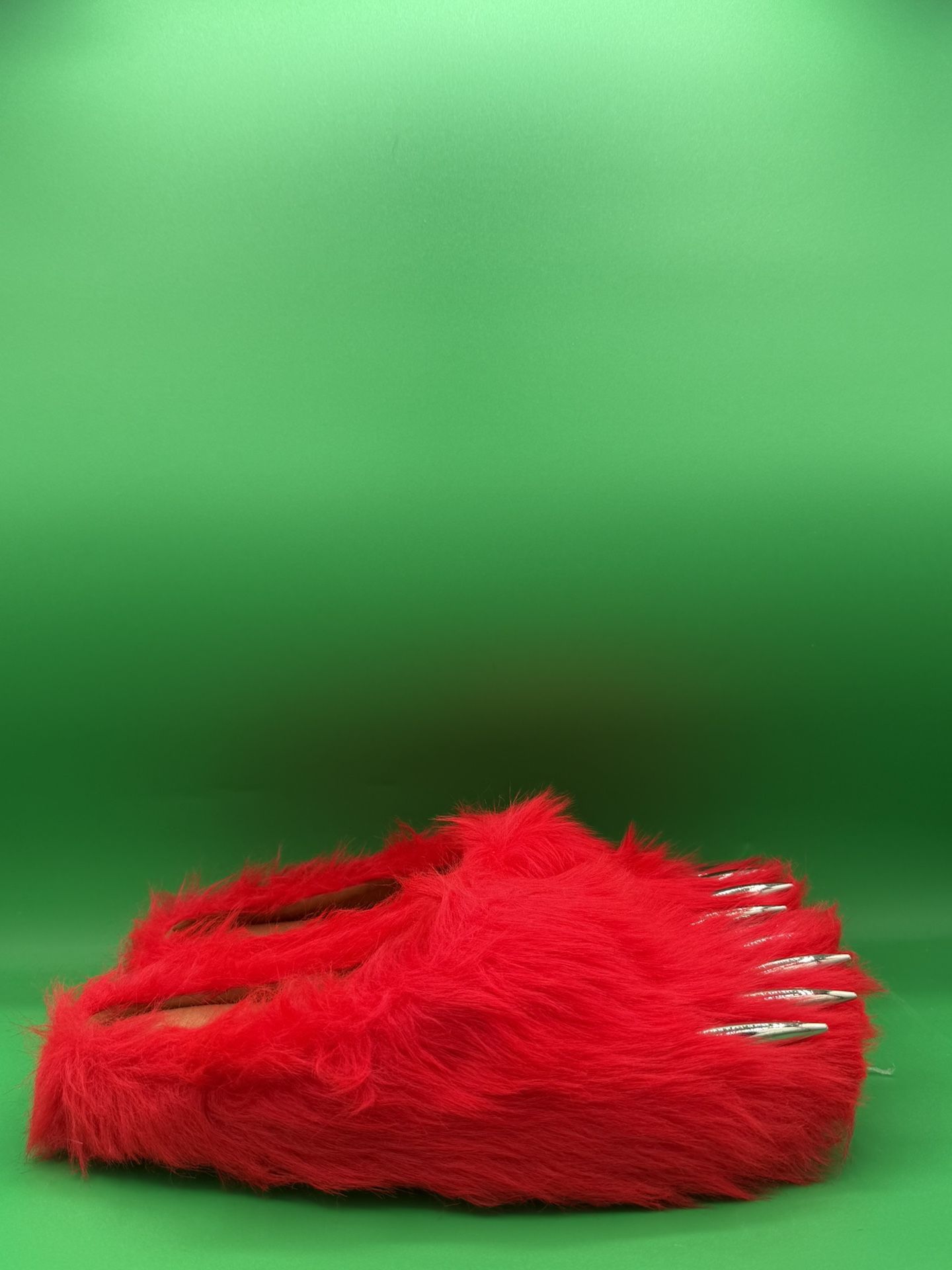 Bravest Studio Bear Claw “Red” Size 12 Brand New In Box