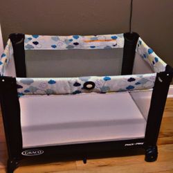 Graco Pack 'n Play Portable  Playpen With Mattress 