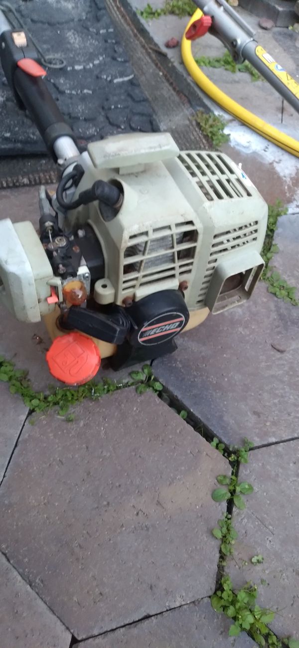 Echo srm 210 commercial grade weed eater for Sale in Virginia Beach, VA