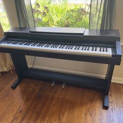 FREE YAMAHA CLAVINOVA DIGITAL PIANO CLP-153S