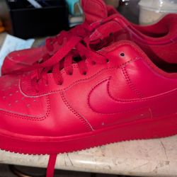 Nike Air Force 1’s Red Size 11