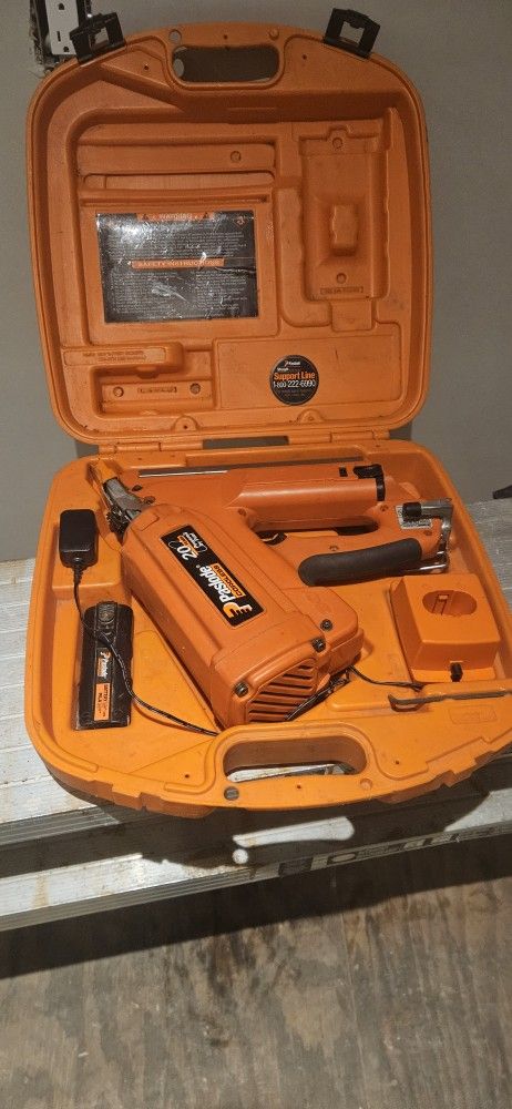 Paslode 900420 Framer