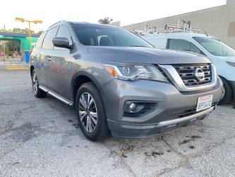 2017 Nissan Pathfinder clean title