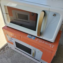 Microwave B New In Box 