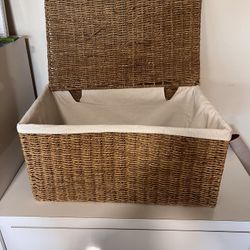 Wicker Storage Chest  20 X13 And Height Is 11 Inches 