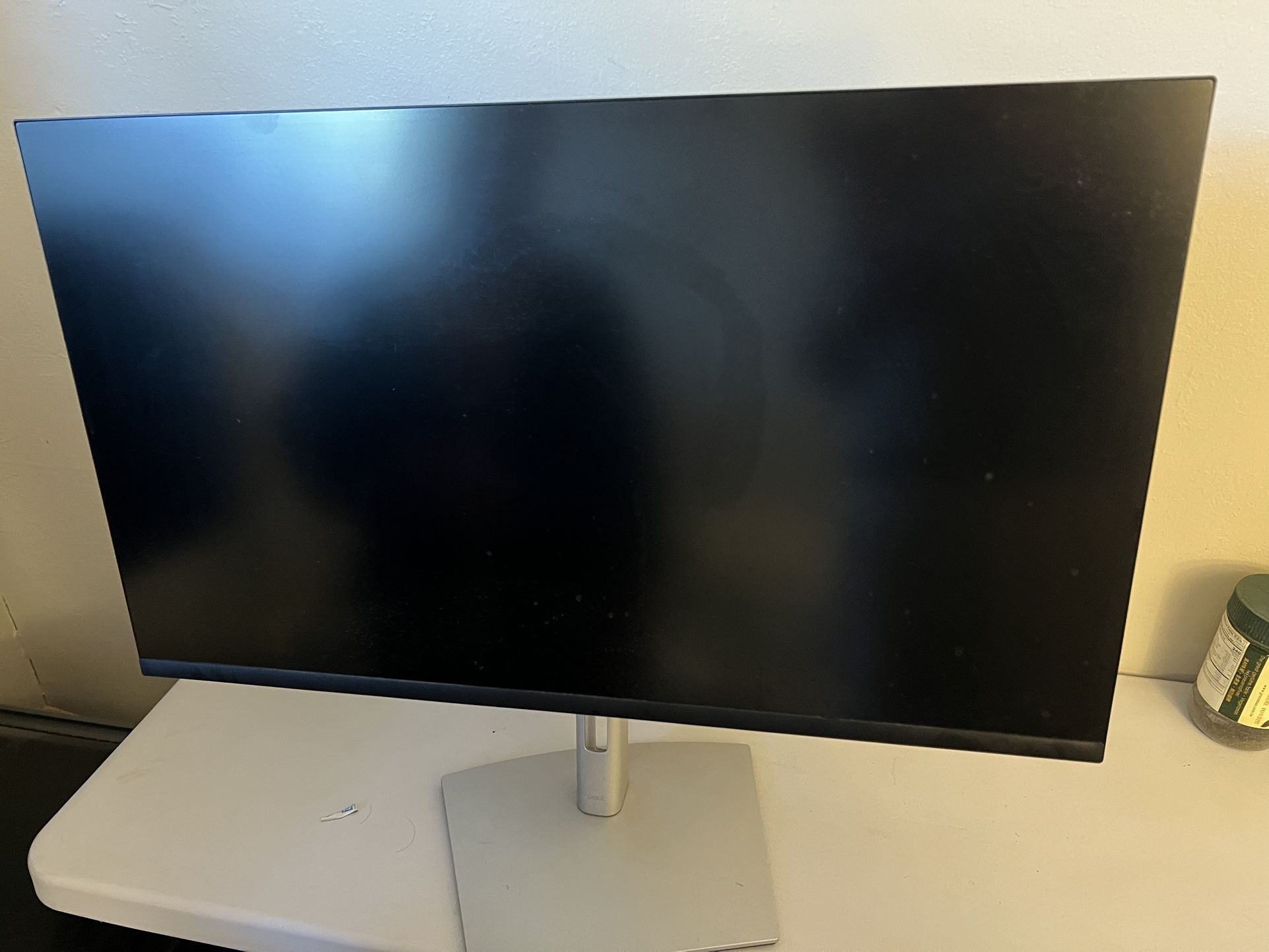 Dell P3222QE 32" 4K USB-C (65W) Hub Monitor – 2021 – Excellent Condition