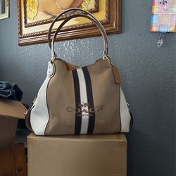 Coach Sholder Bag  Horse & Carriage Jacquard Edie 31 Khaki/Chalk/Gold 69815 Shoulder Bag 