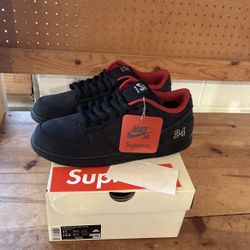Supreme x Nike SB Dunk Low ‘94 Black’ Size 11