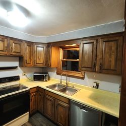 Free Kitchen Cabinets 