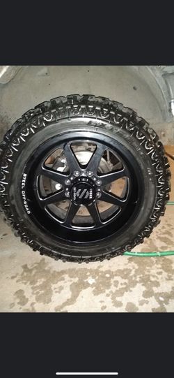 8 lugs rims for Chevy