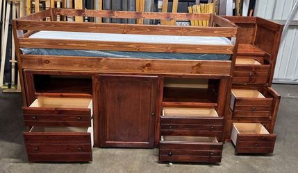 Free kids bedframe