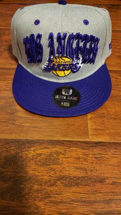 LAKERS HAT BRAND NEW