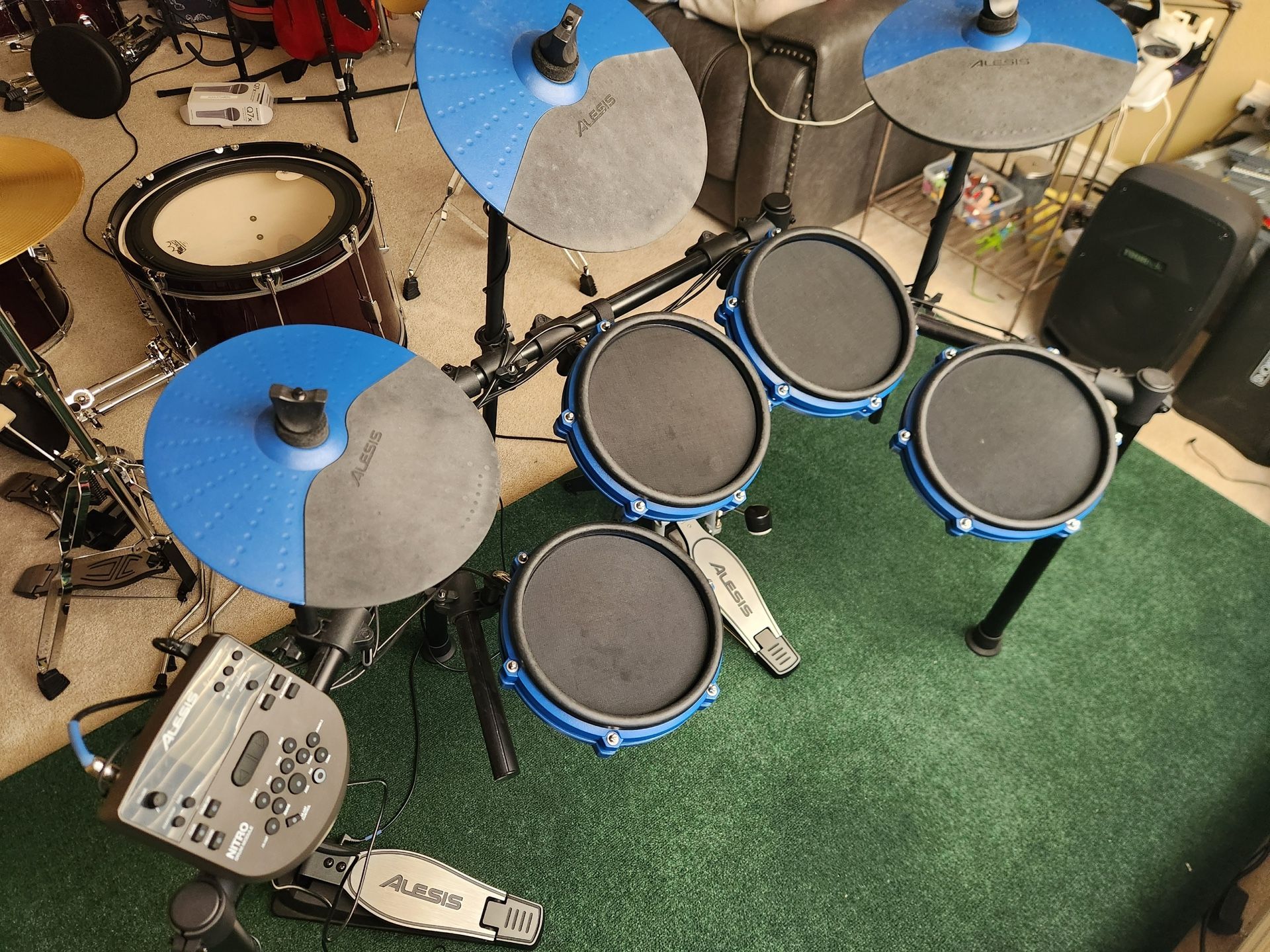 Alesis Nitro Mesh Drum Kit